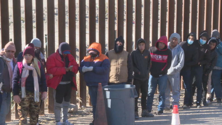Migrants-at-Rio-Grande-768x432
